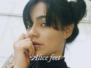 Alice_feet