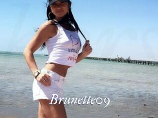 Brunette09
