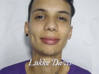 Lukke_Davis