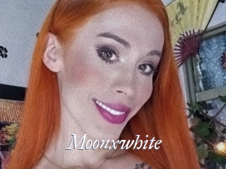 Moonxwhite