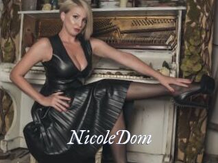NicoleDom